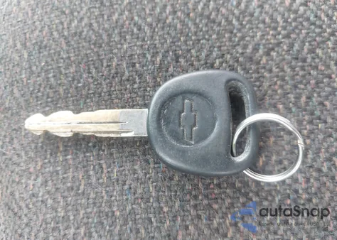 2004 Chevrolet Silverado 1500 из США, поврежденный, VIN 1GCEC14X34Z124680